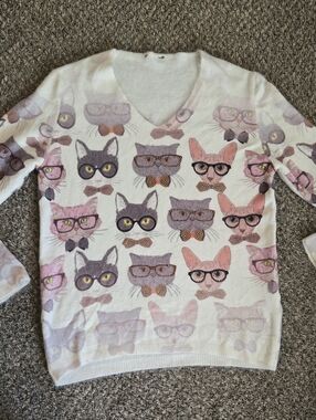 Tricotto Cream V-Neck Cat Face Sweater with Rhinestone Accents